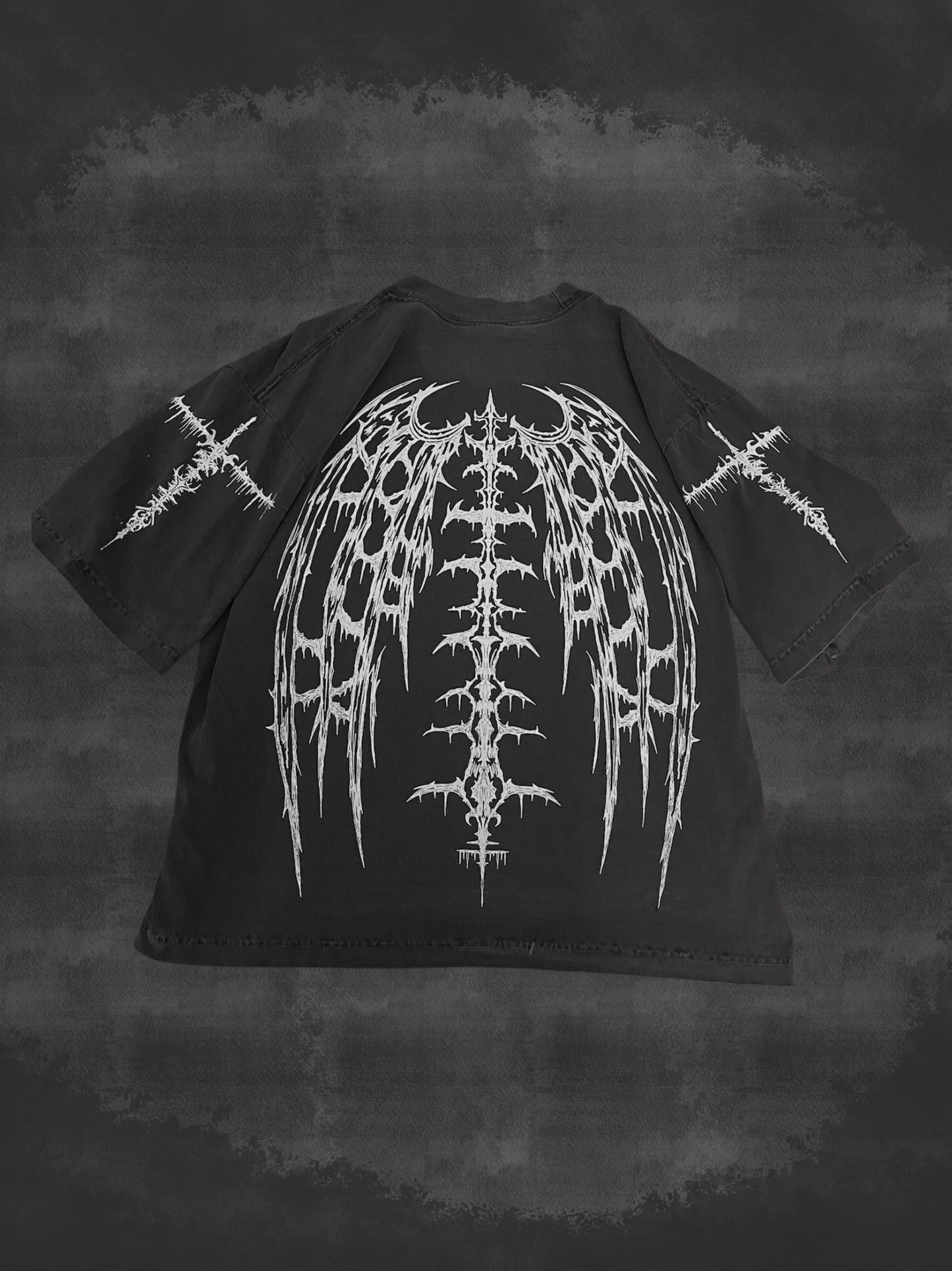 DECAY HEAVY OVERSIZED T-SHIRT